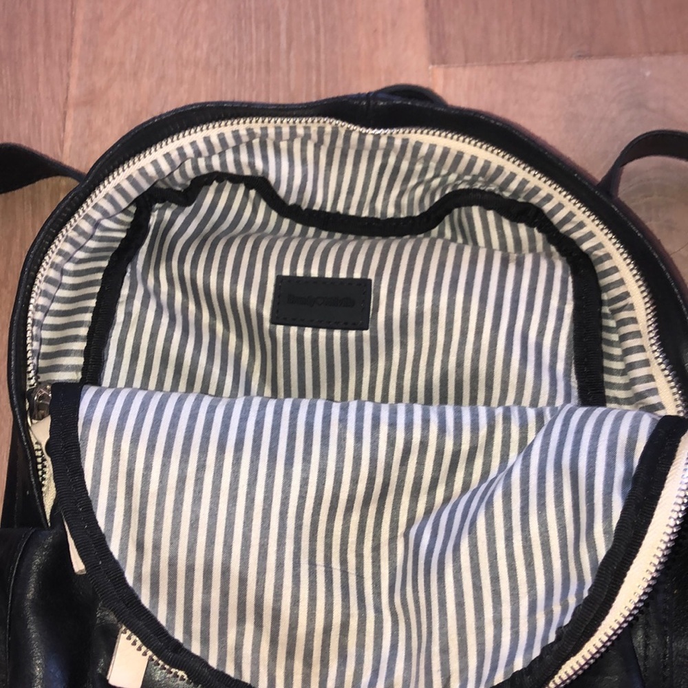 Backpack - Picture 2 of 4